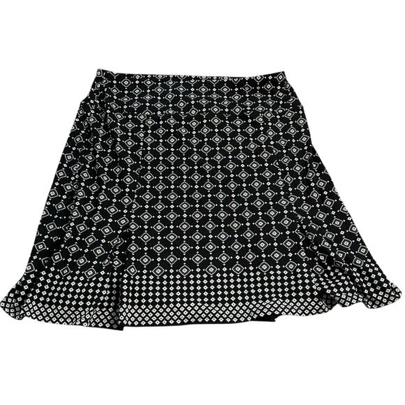J Jill Wearever A-Line Skirt Sz Medium Petite Pull On Geometric Travel Office - Picture 1 of 4